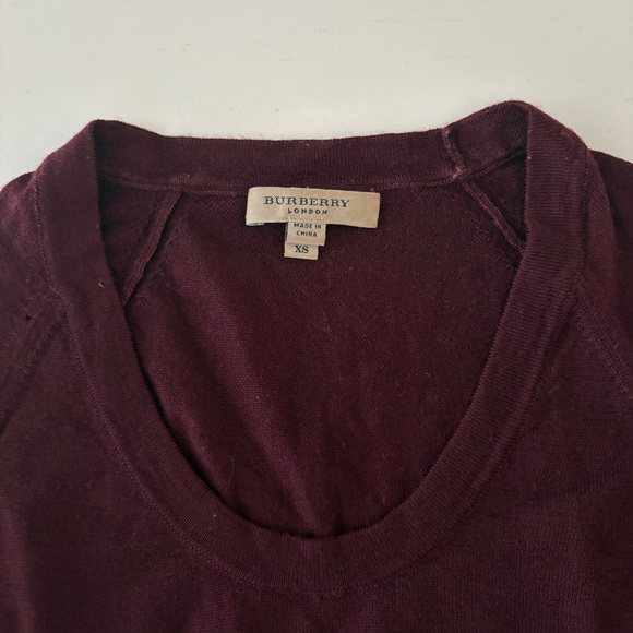 Burberry sweater - Picture 2 of 6